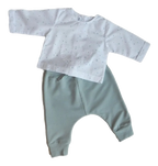 SET ROPA BEBÉ BLUSA, PANTALÓN Y CHALECO GRIS/AZUL