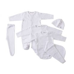 Set seis piezas ajuar blanco Little Foot.