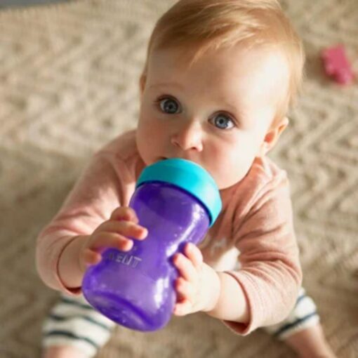 vaso morado con boquilla flexible Avent